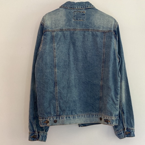 Forever 21 Men’s Distressed Jean Jacket - Picture 6 of 6